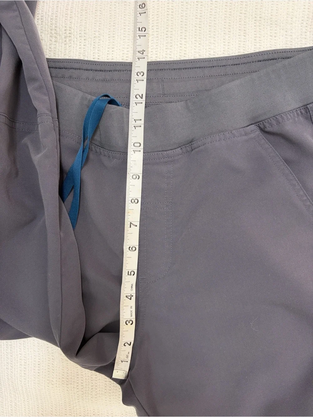 Figs Men's Scrub Set LARGE Top & MEDIUM/SMALL Pants.